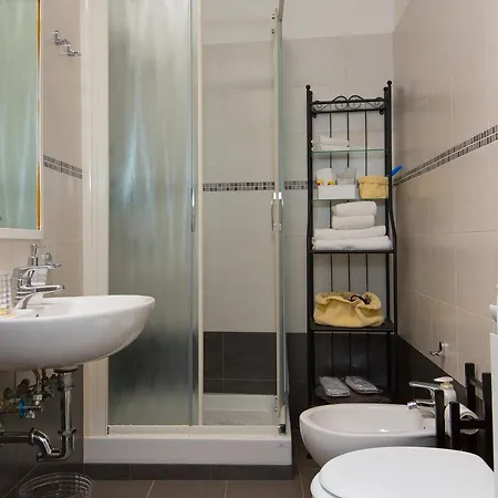 Niclas Luxury Eur Apartment *
