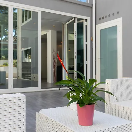 Niclas Luxury Eur Apartmán Řím