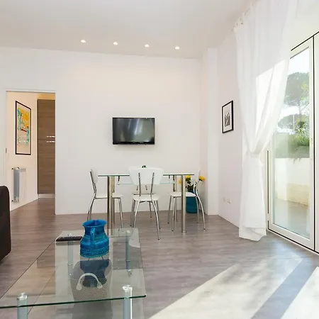 Niclas Luxury Eur * Rome